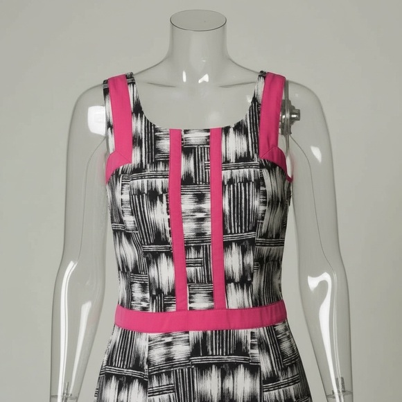 Chic Black and Pink Geometric Dress - Picture 2 of 12